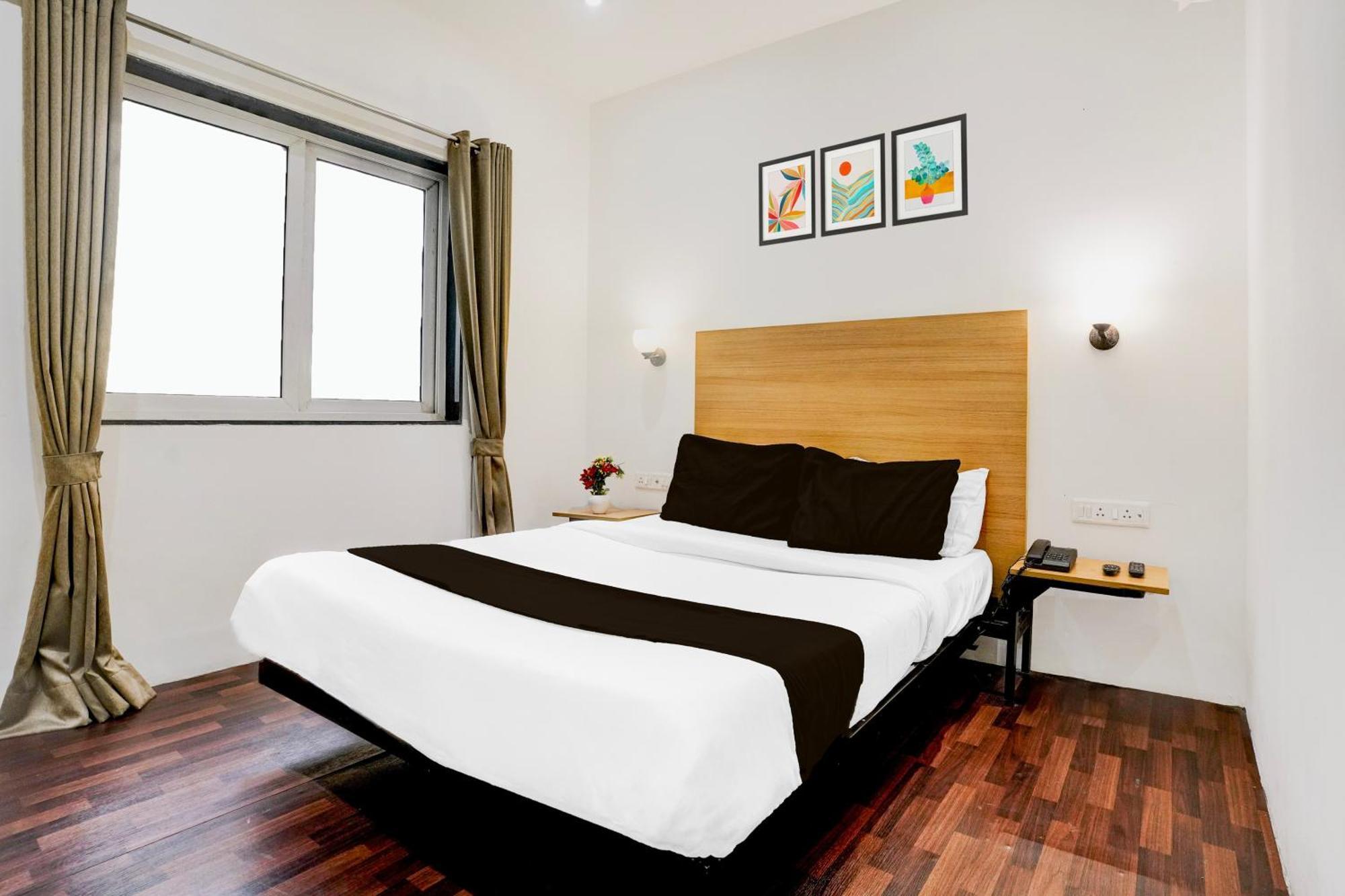 Super Townhouse Pbg Mall Vashi Turambhe Exterior foto